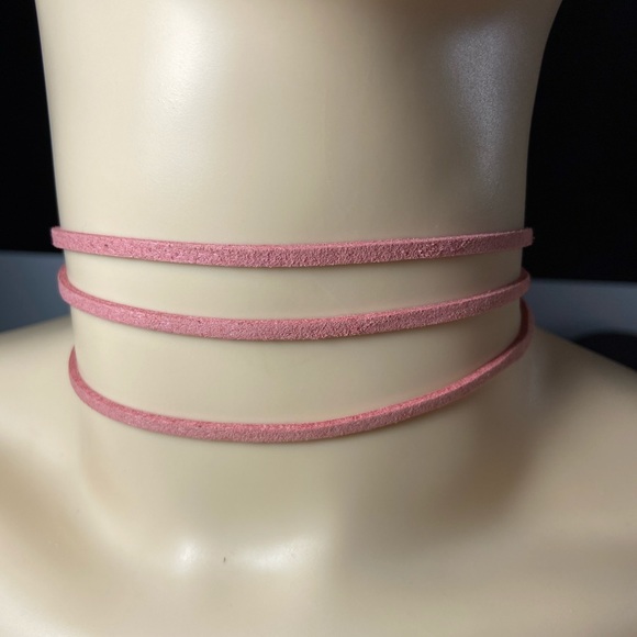 Cute Pink Choker Necklace - Picture 1 of 1